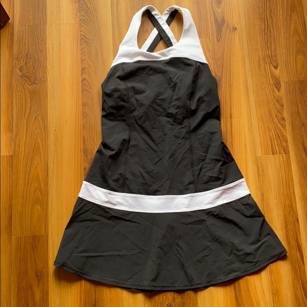 EUC lululemon tennis dress 6 worn once